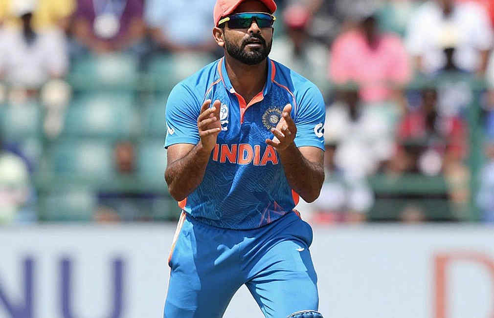 Lessons from an Empty Dossier: The Blockchain of Evidence in Cricket Scouting Lessons from an Empty Dossier: The Blockchain of Evidence in Cricket Scouting