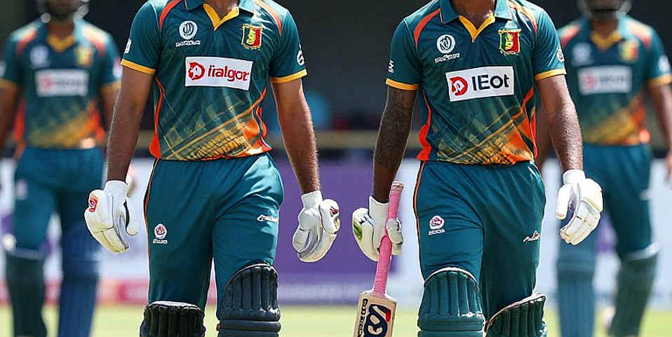 Auction Lights, Contract Shadows: What the Franchise Cricket Transfer Window Really Hides